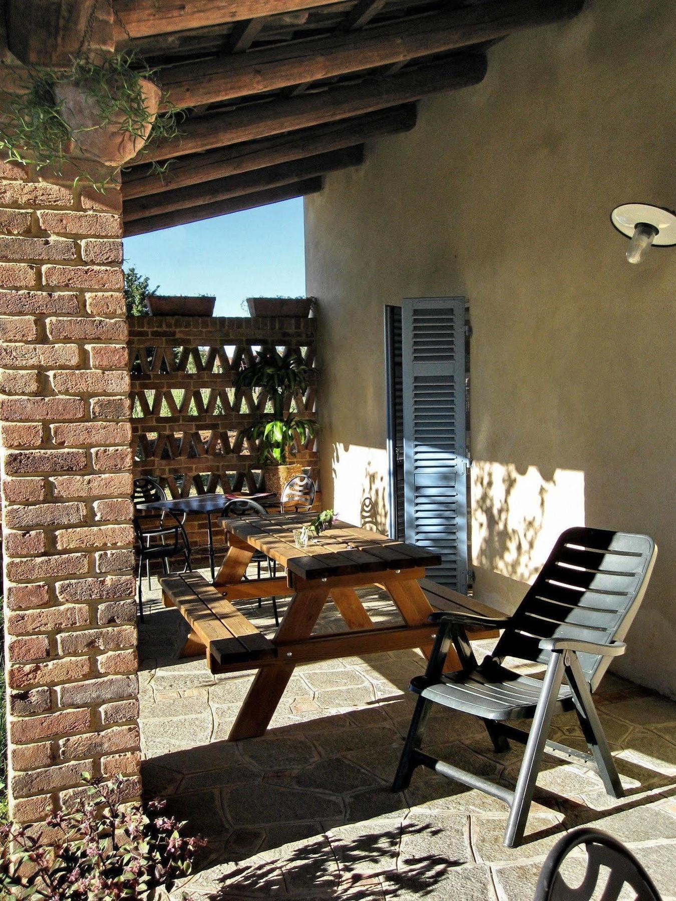 Agriturismo Cascina Ponchietta Montà Exterior foto